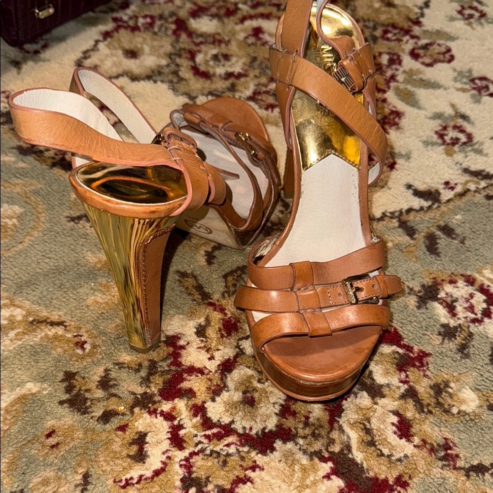 Michael Kors Tan Heels with Elegant Strappy Design - Picture 2 of 4